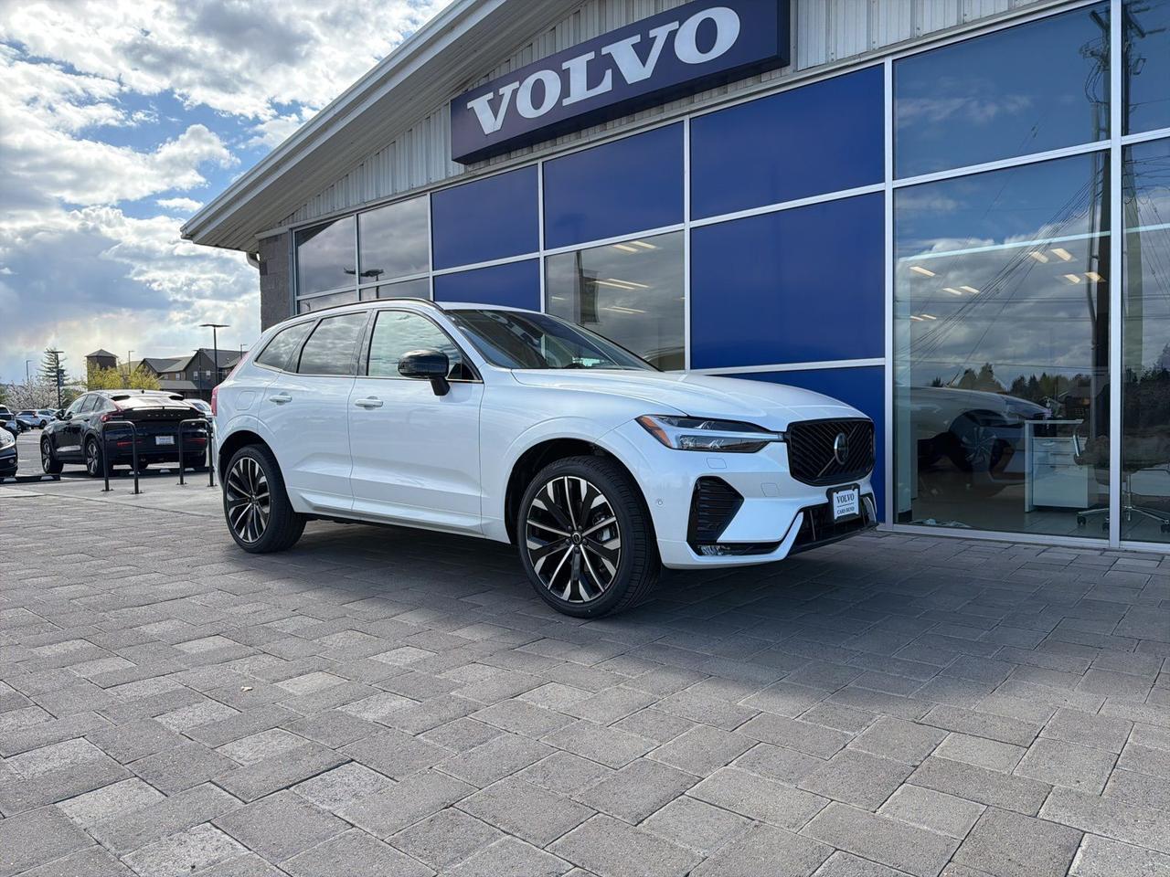 2026 Volvo XC60 B5 Ultra