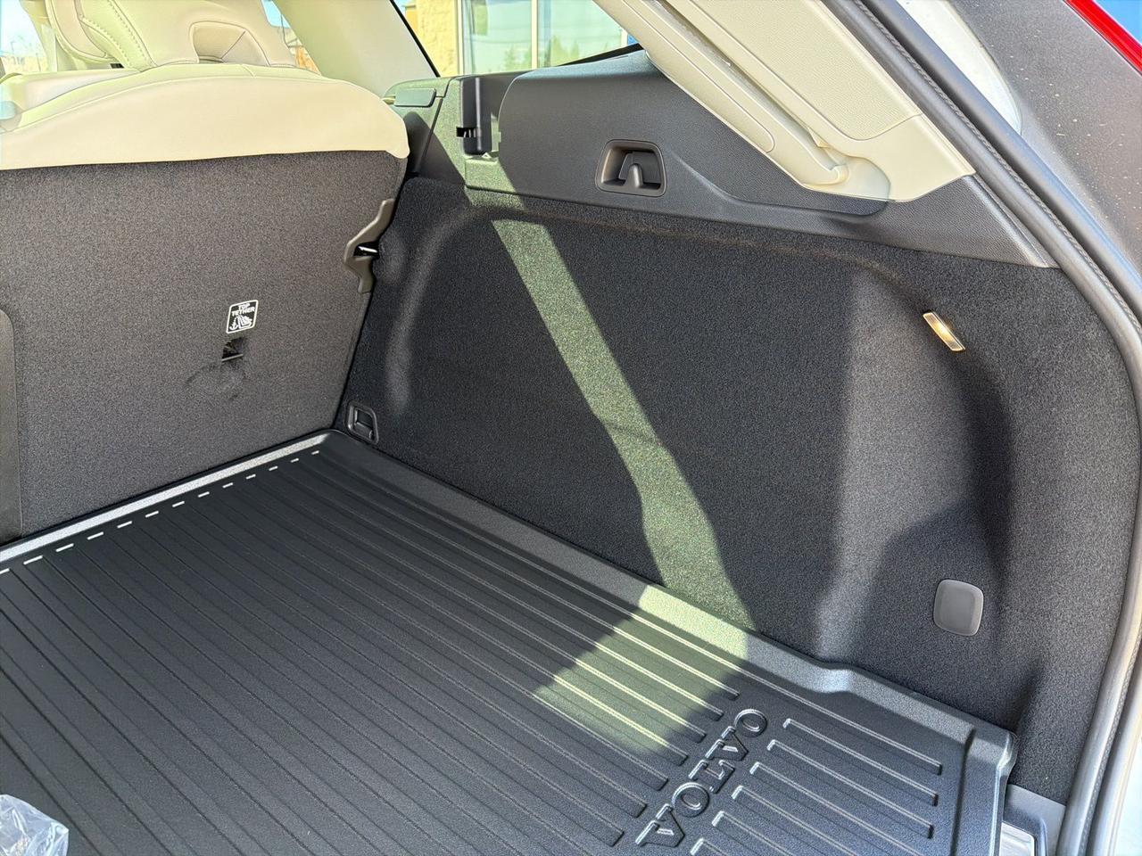 2026 Volvo XC60 B5 Ultra Bend OR