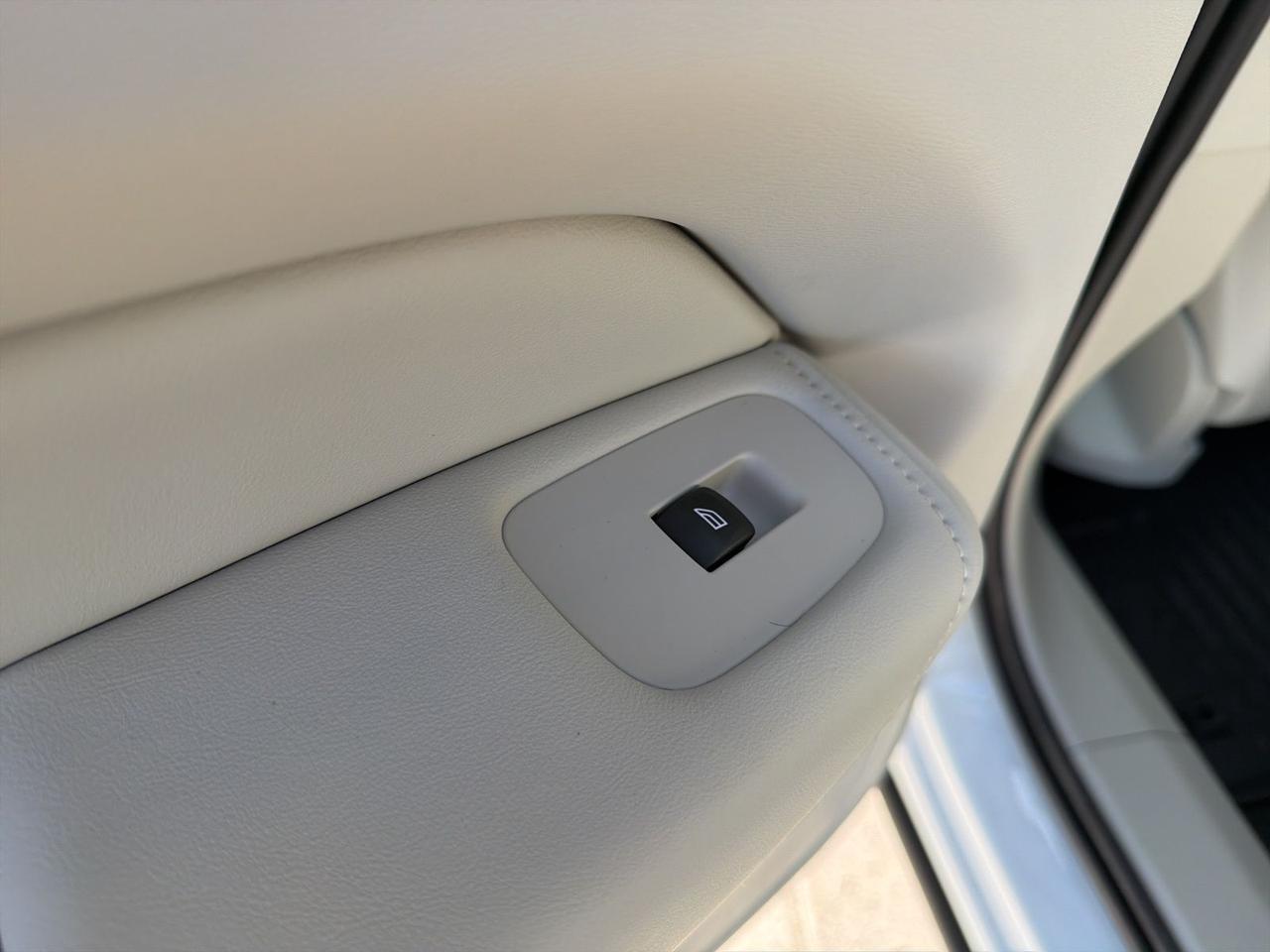 2026 Volvo XC60 B5 Ultra Bend OR