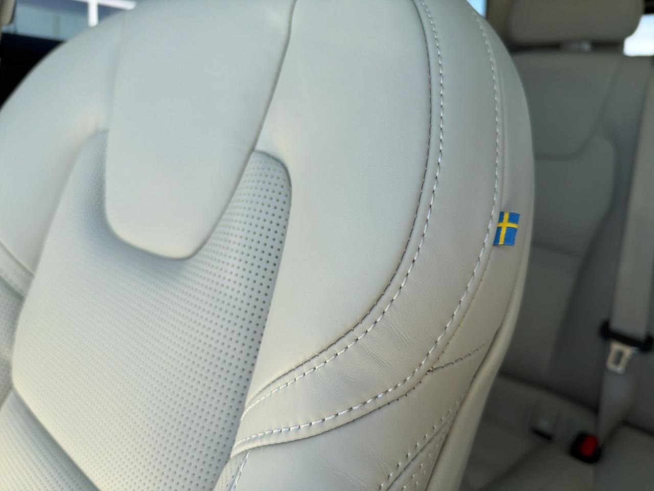 2026 Volvo XC60 B5 Ultra Bend OR