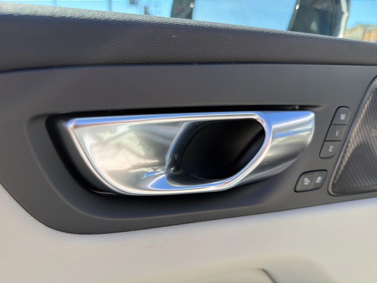 2026 Volvo XC60 B5 Ultra Bend OR