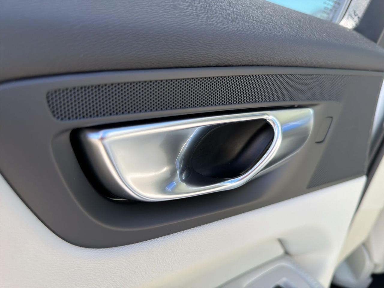 2026 Volvo XC60 B5 Ultra Bend OR