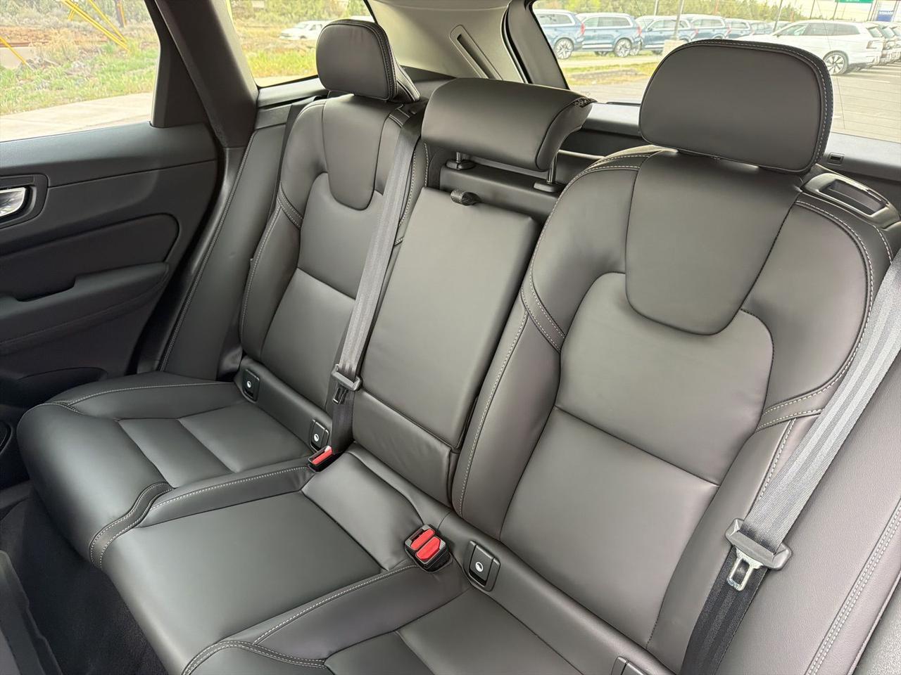 2026 Volvo XC60 B5 Ultra Bend OR