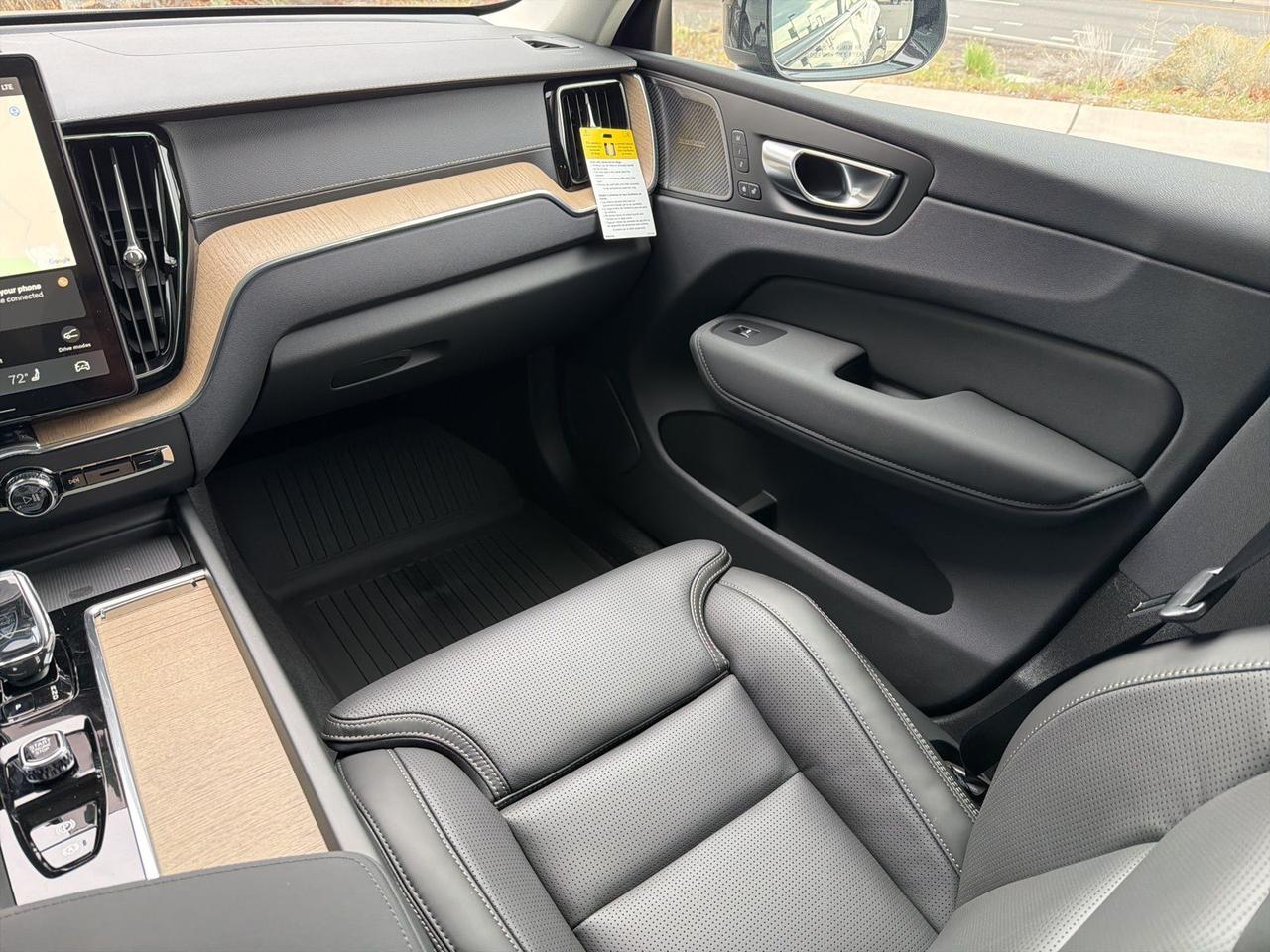 2026 Volvo XC60 B5 Ultra Bend OR