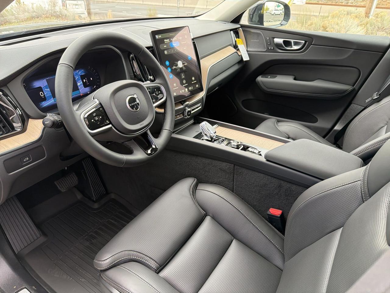 2026 Volvo XC60 B5 Ultra Bend OR