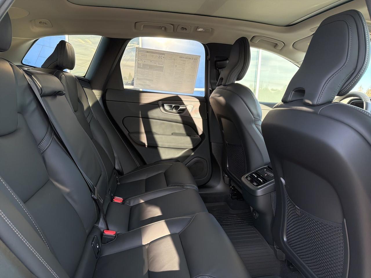 2026 Volvo XC60 B5 Ultra Bend OR