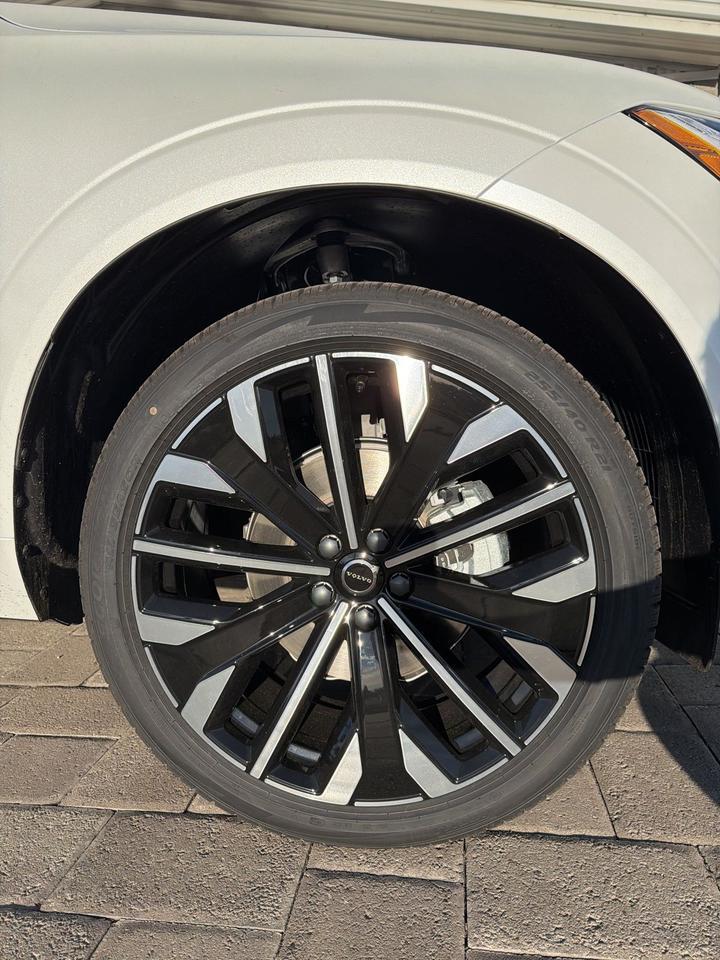 2026 Volvo XC60 B5 Ultra Bend OR