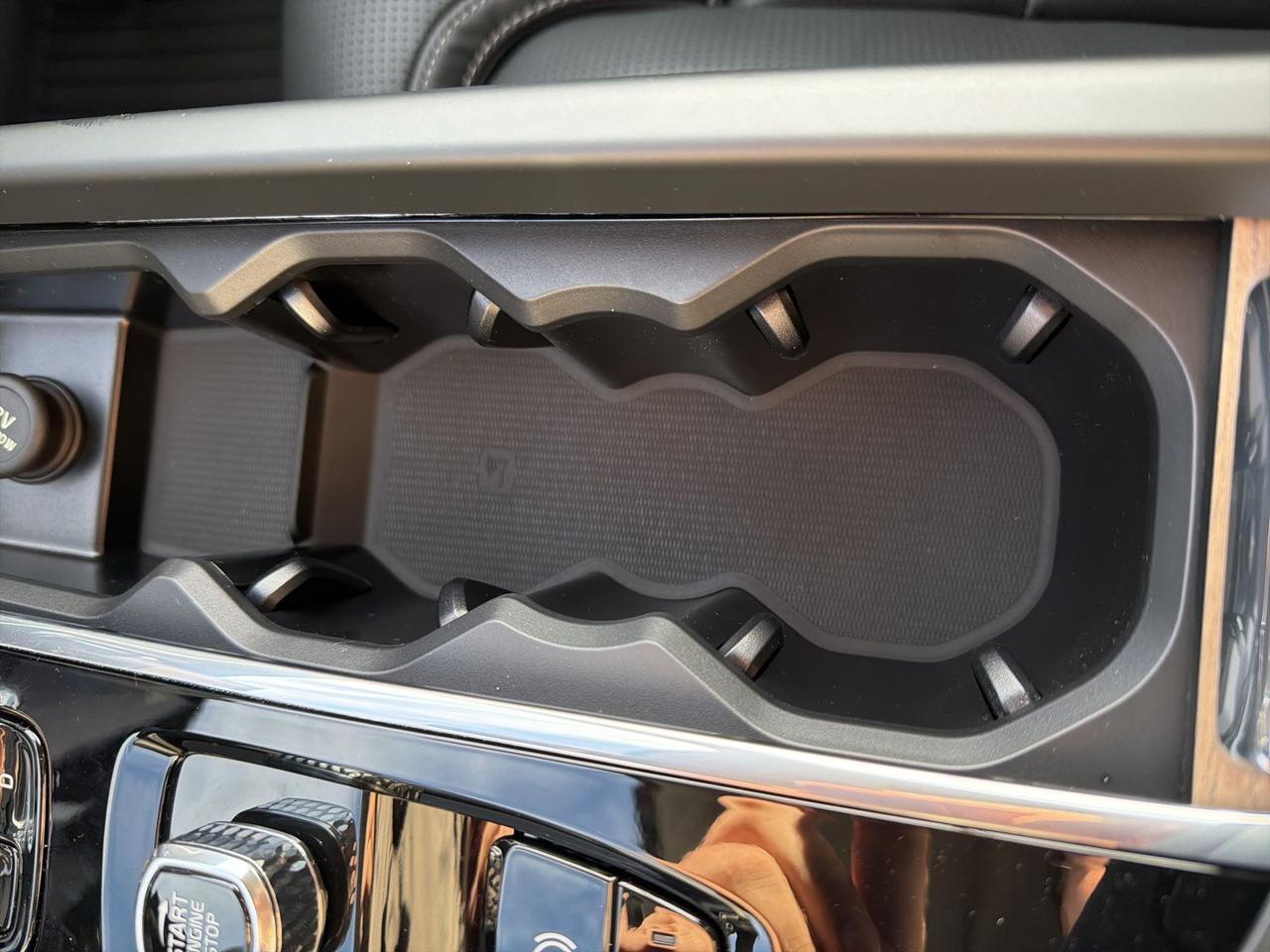 2026 Volvo XC60 B5 Ultra Bend OR