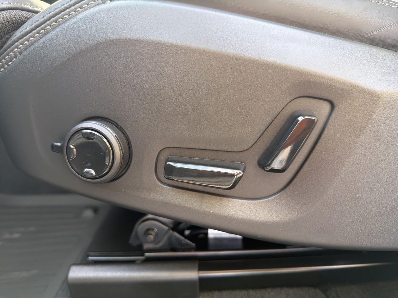 2026 Volvo XC60 B5 Ultra Bend OR