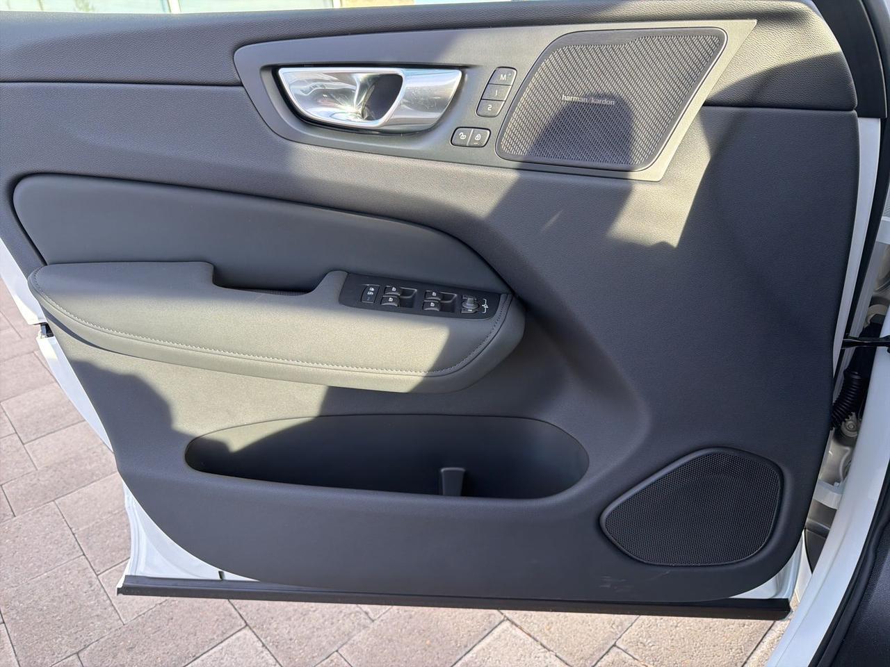 2026 Volvo XC60 B5 Ultra Bend OR