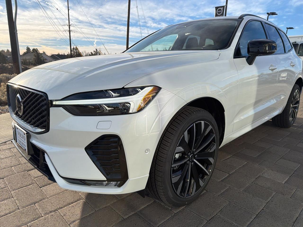 2026 Volvo XC60 B5 Ultra Bend OR