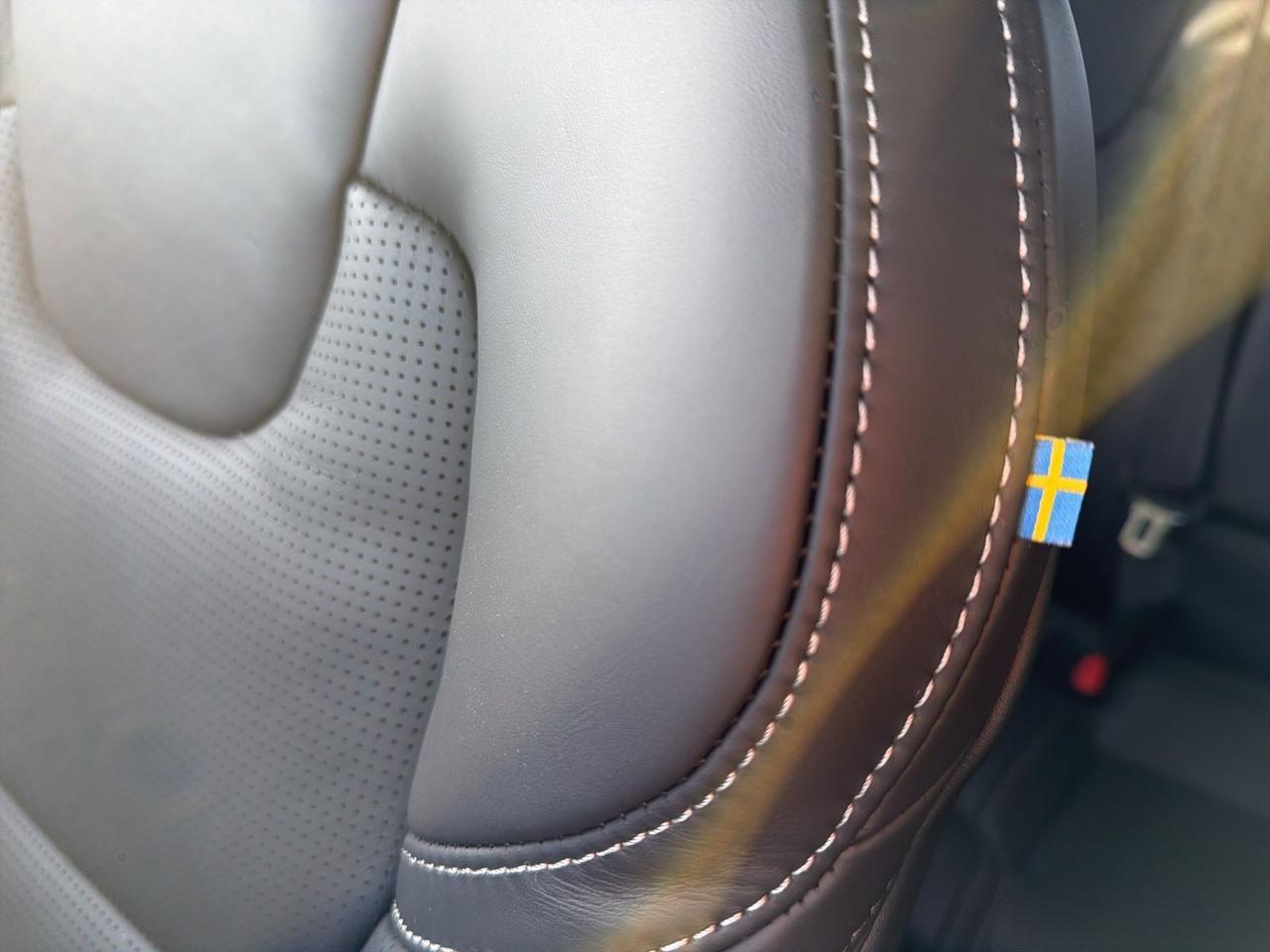 2026 Volvo XC60 B5 Ultra Bend OR