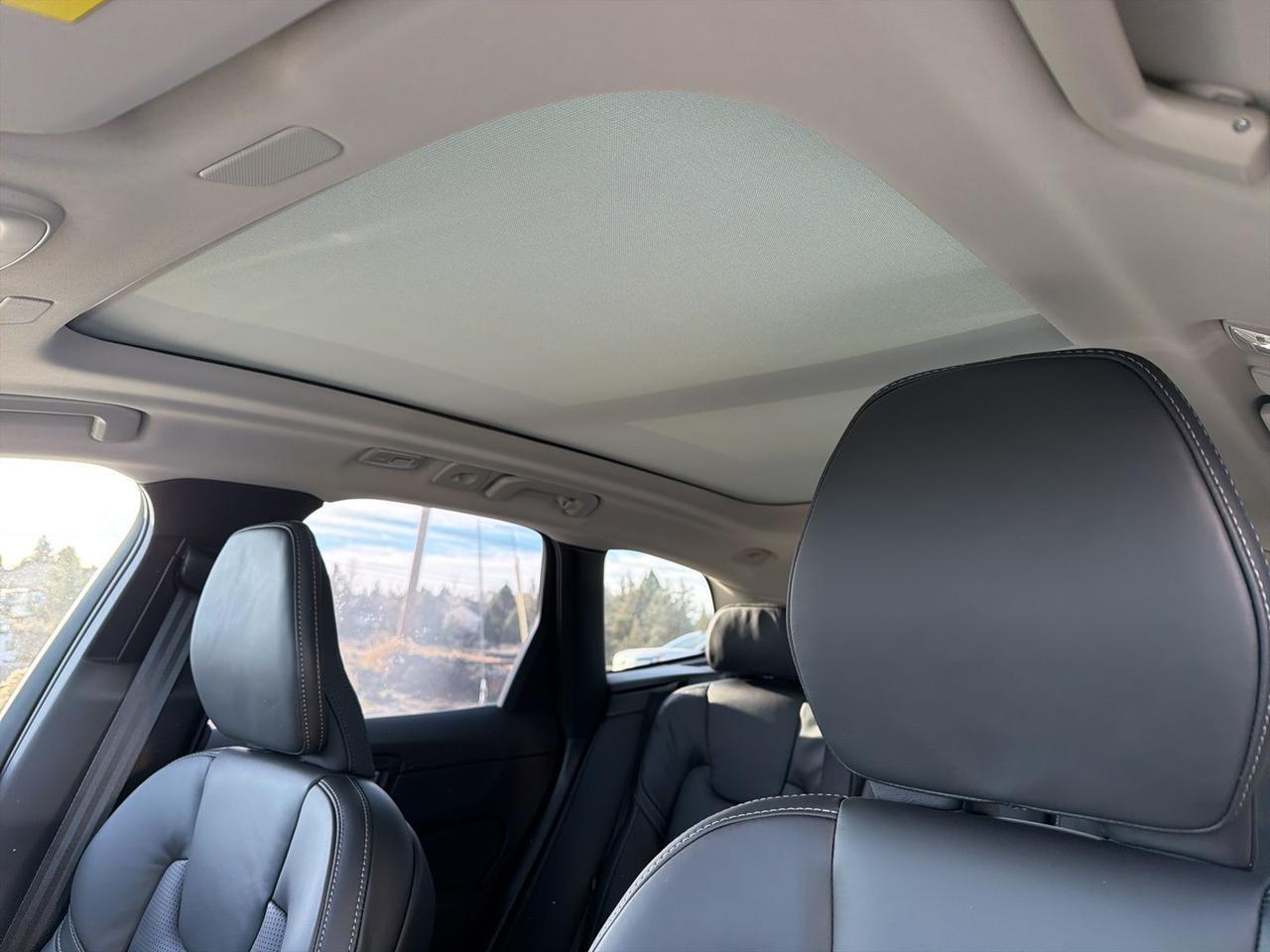 2026 Volvo XC60 B5 Ultra Bend OR