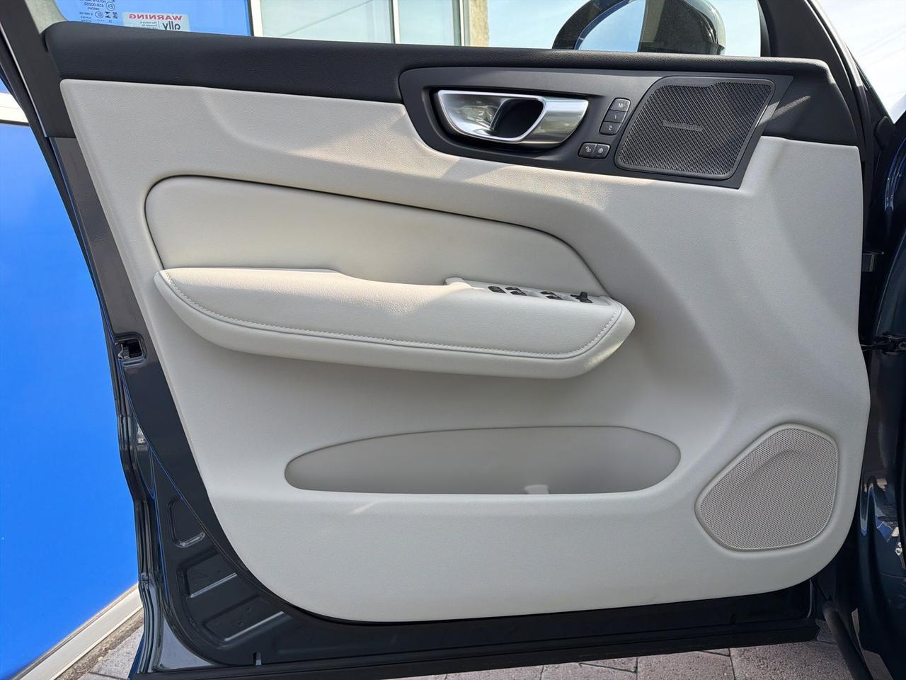 2026 Volvo XC60 B5 Ultra Bend OR