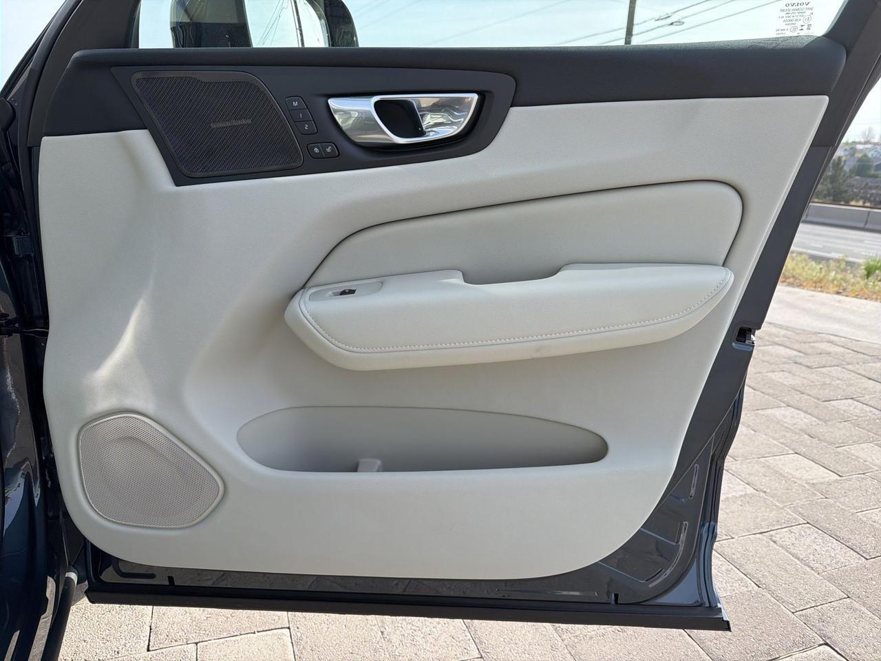 2026 Volvo XC60 B5 Ultra Bend OR