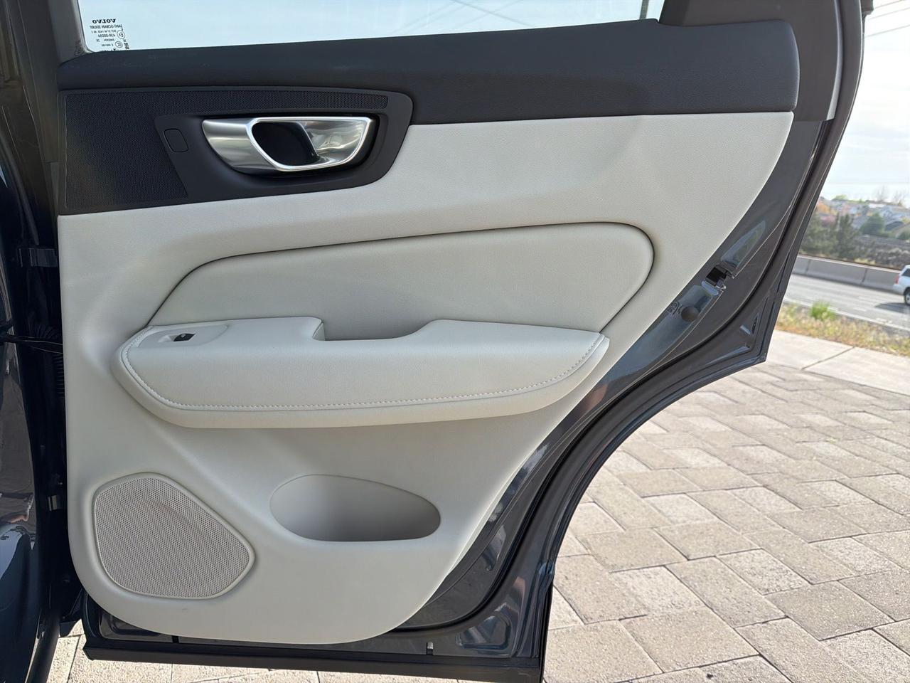 2026 Volvo XC60 B5 Ultra Bend OR