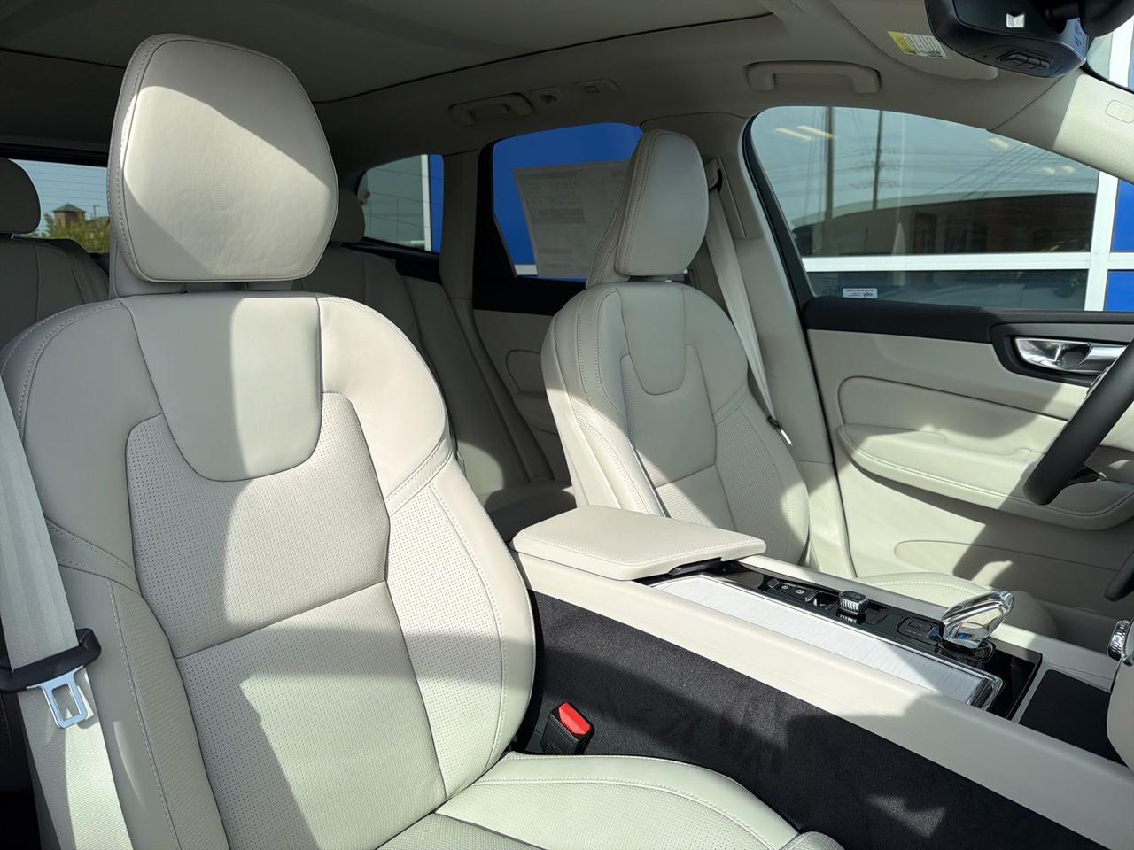 2026 Volvo XC60 B5 Ultra Bend OR