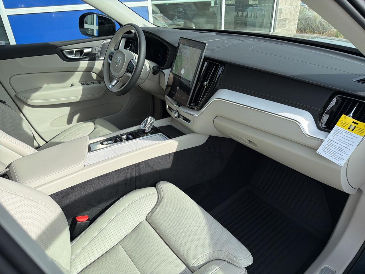 2026 Volvo XC60 B5 Ultra Bend OR