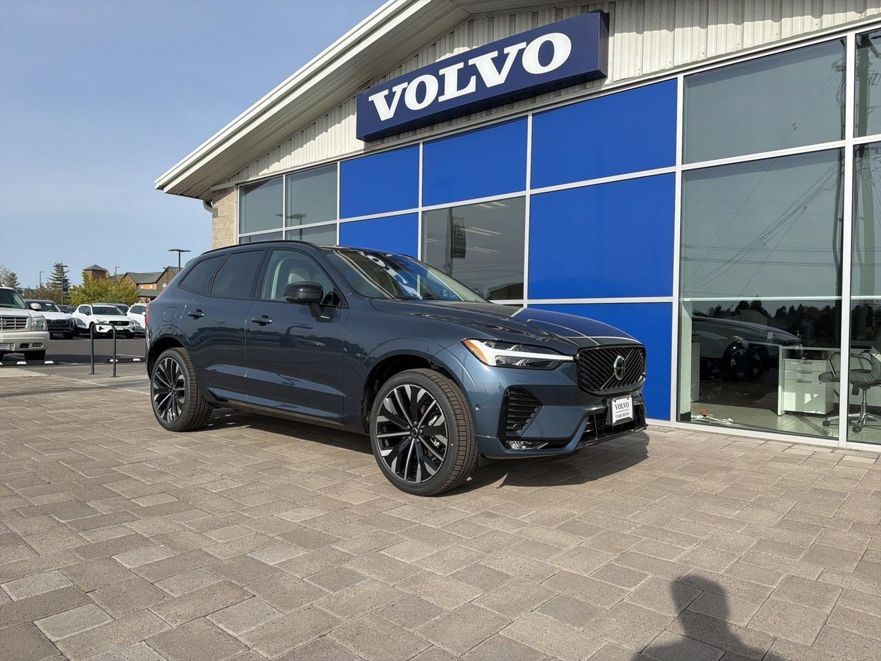2026 Volvo XC60 B5 Ultra