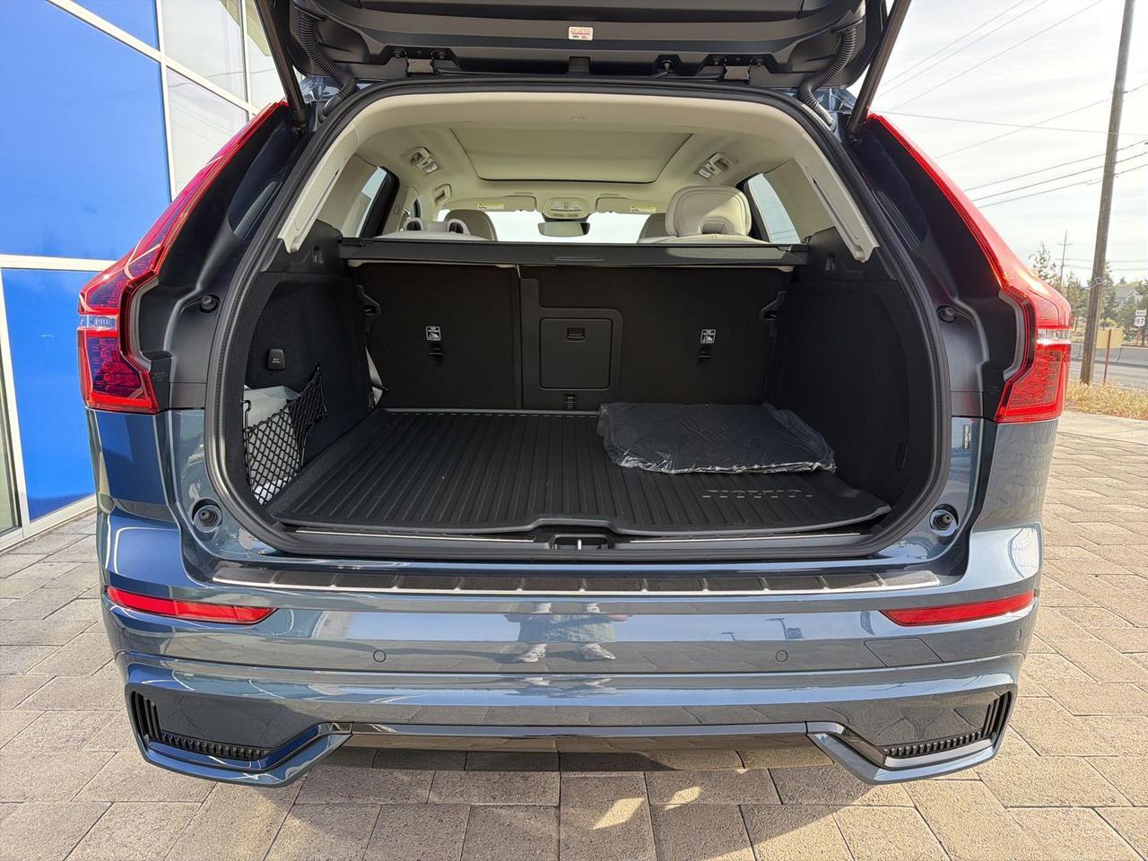 2026 Volvo XC60 B5 Ultra Bend OR