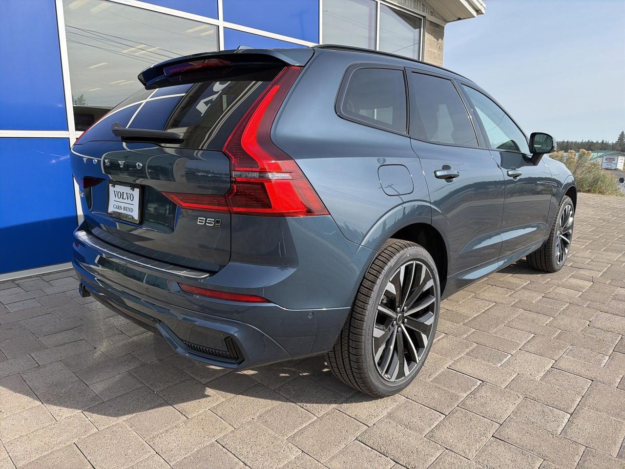 2026 Volvo XC60 B5 Ultra Bend OR