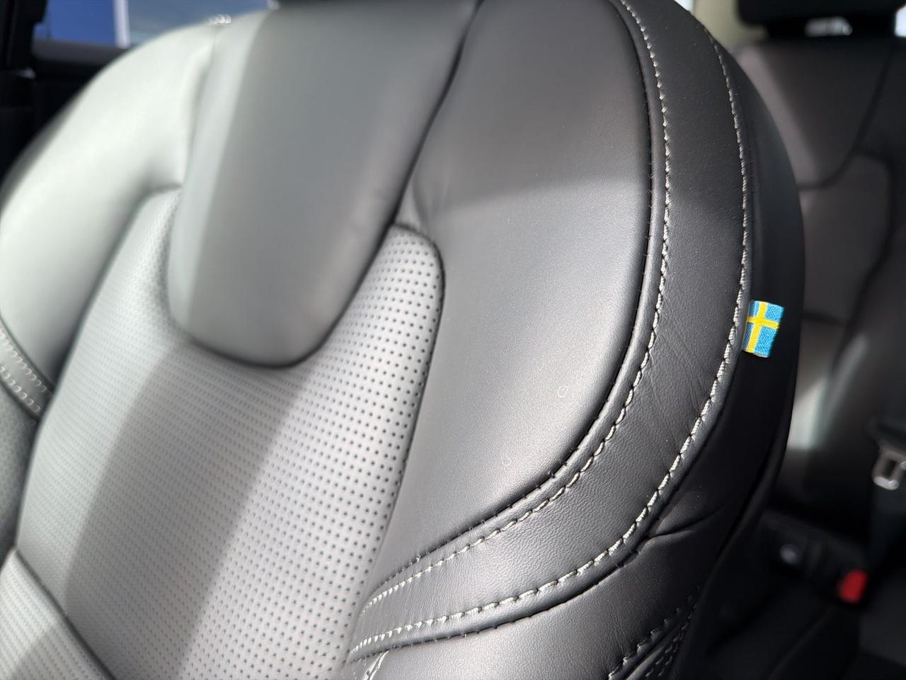 2026 Volvo XC60 B5 Ultra Bend OR