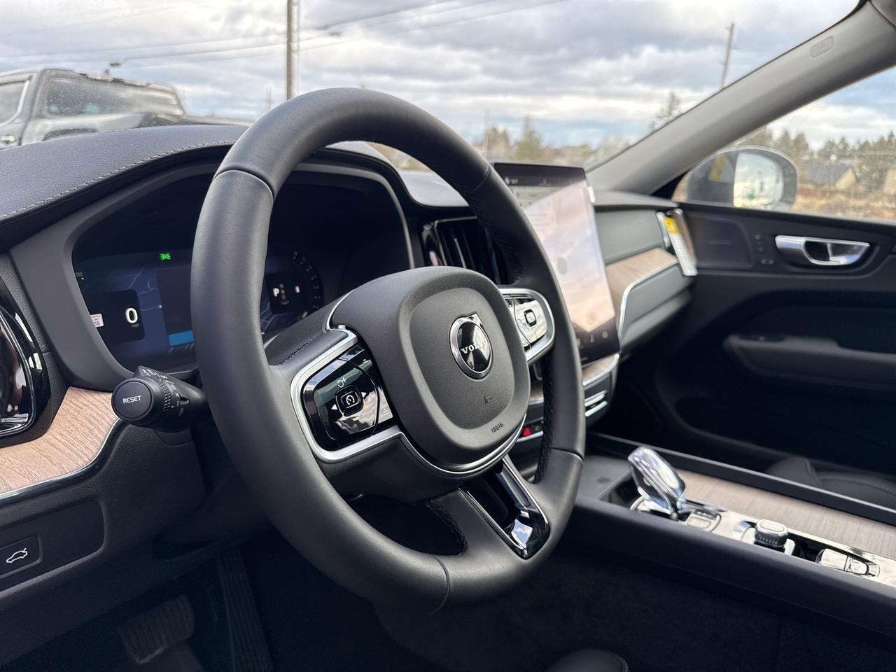 2026 Volvo XC60 B5 Ultra Bend OR