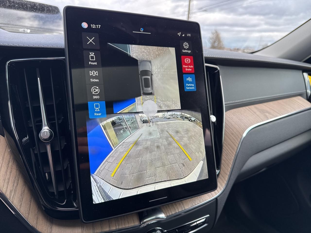 2026 Volvo XC60 B5 Ultra Bend OR