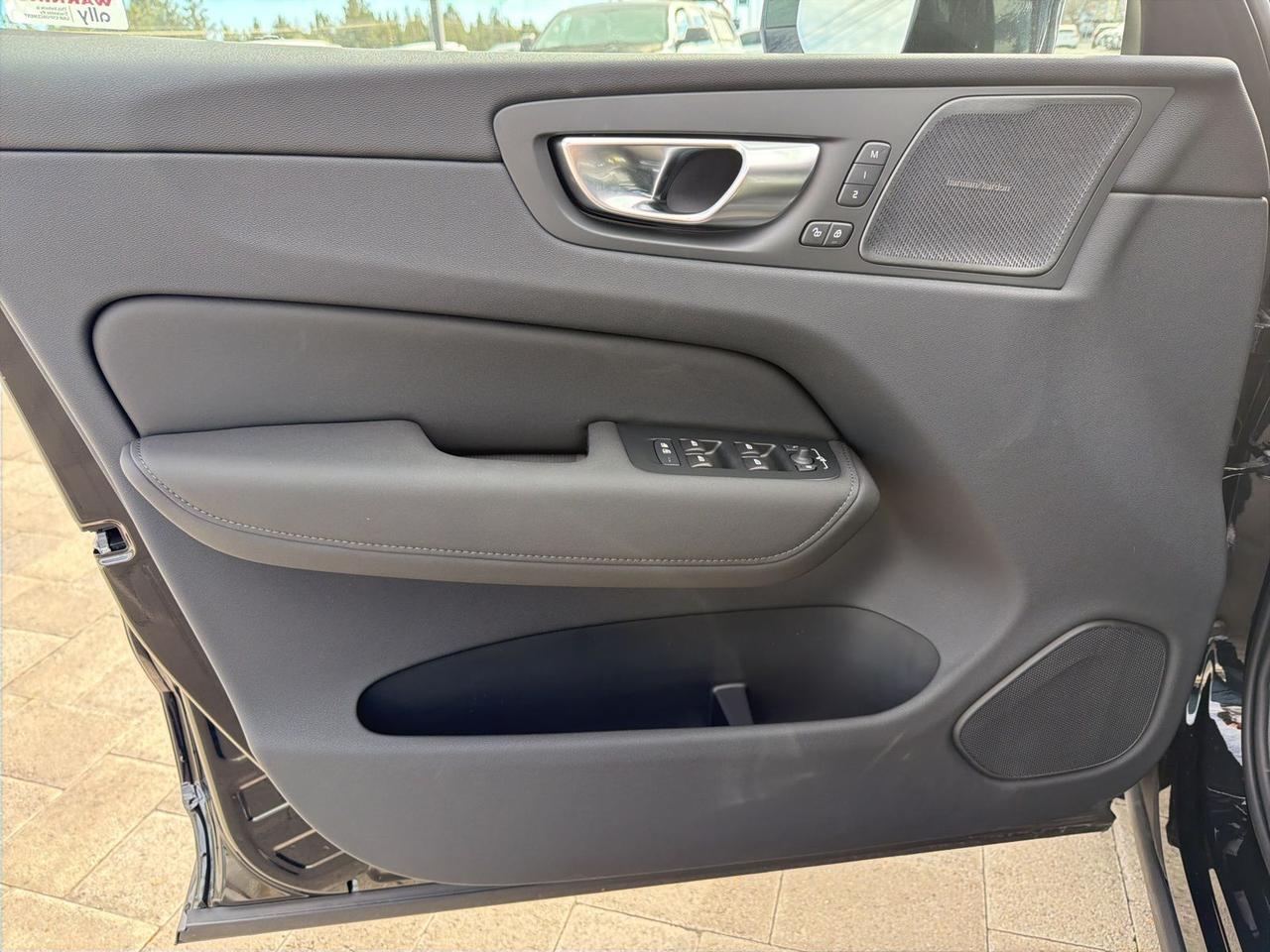 2026 Volvo XC60 B5 Ultra Bend OR