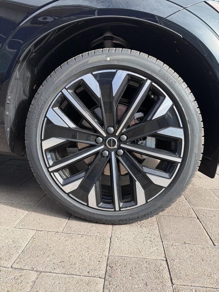 2026 Volvo XC60 B5 Ultra Bend OR