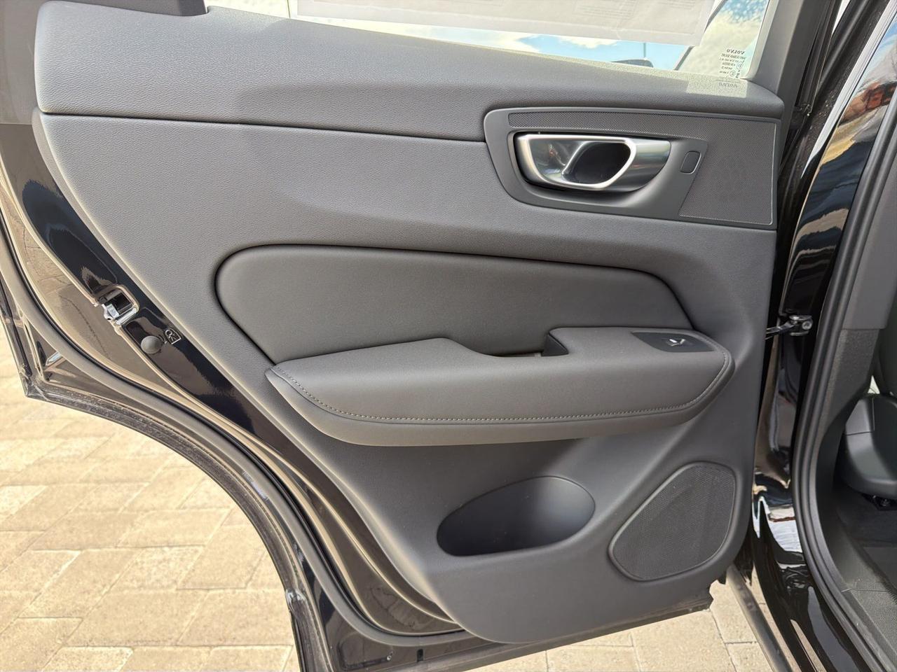 2026 Volvo XC60 B5 Ultra Bend OR