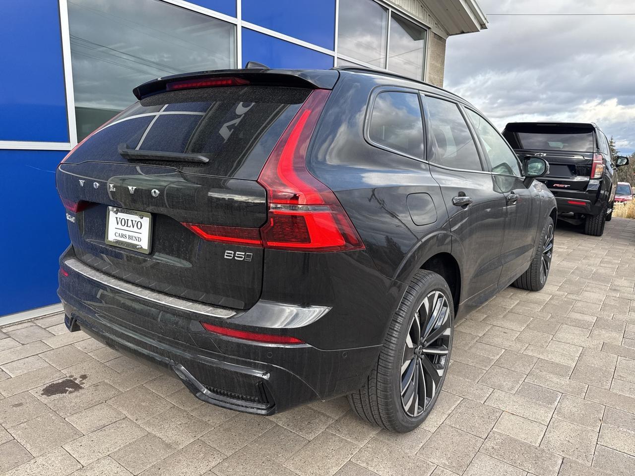 2026 Volvo XC60 B5 Ultra Bend OR