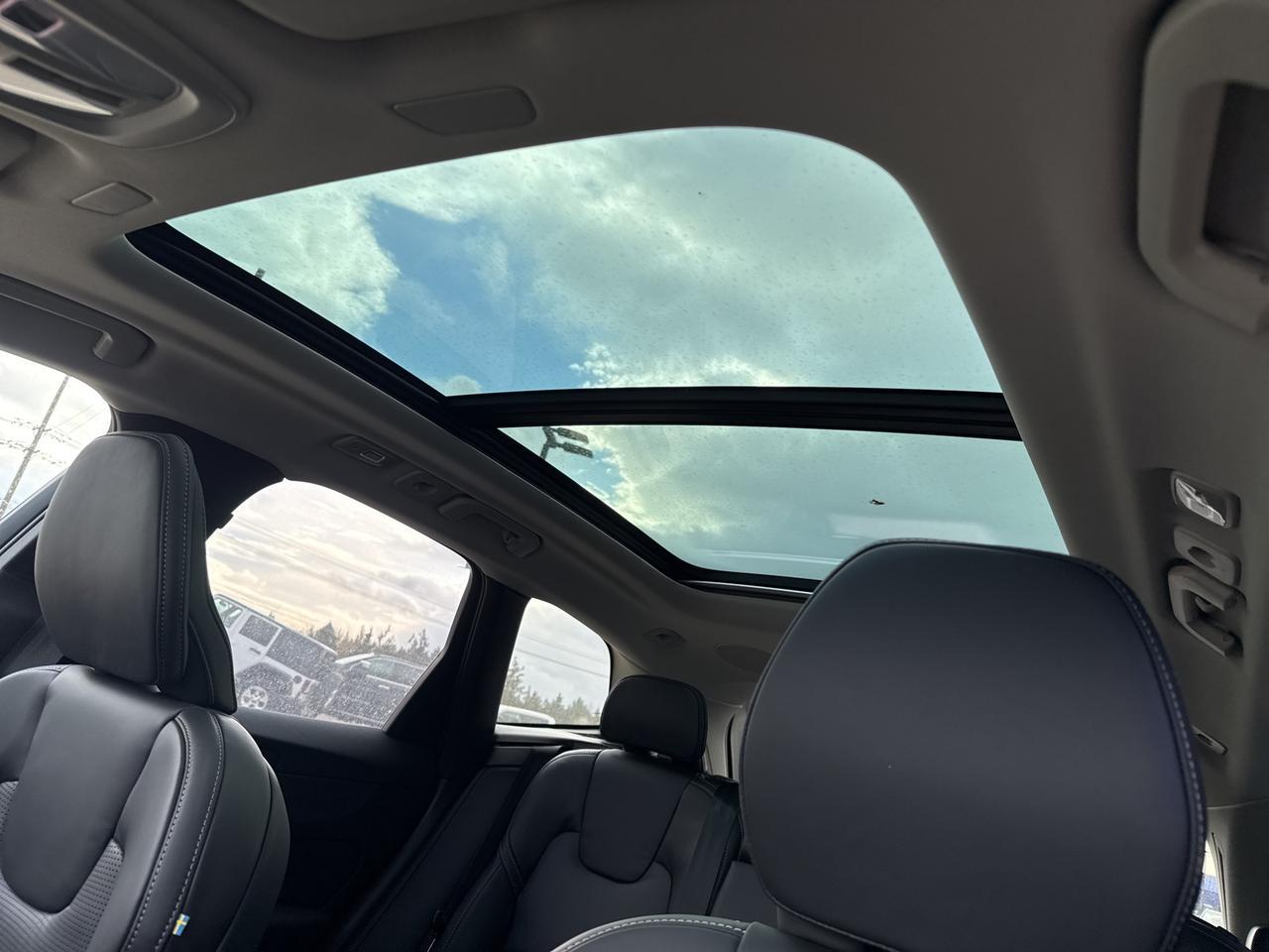 2026 Volvo XC60 B5 Ultra Bend OR