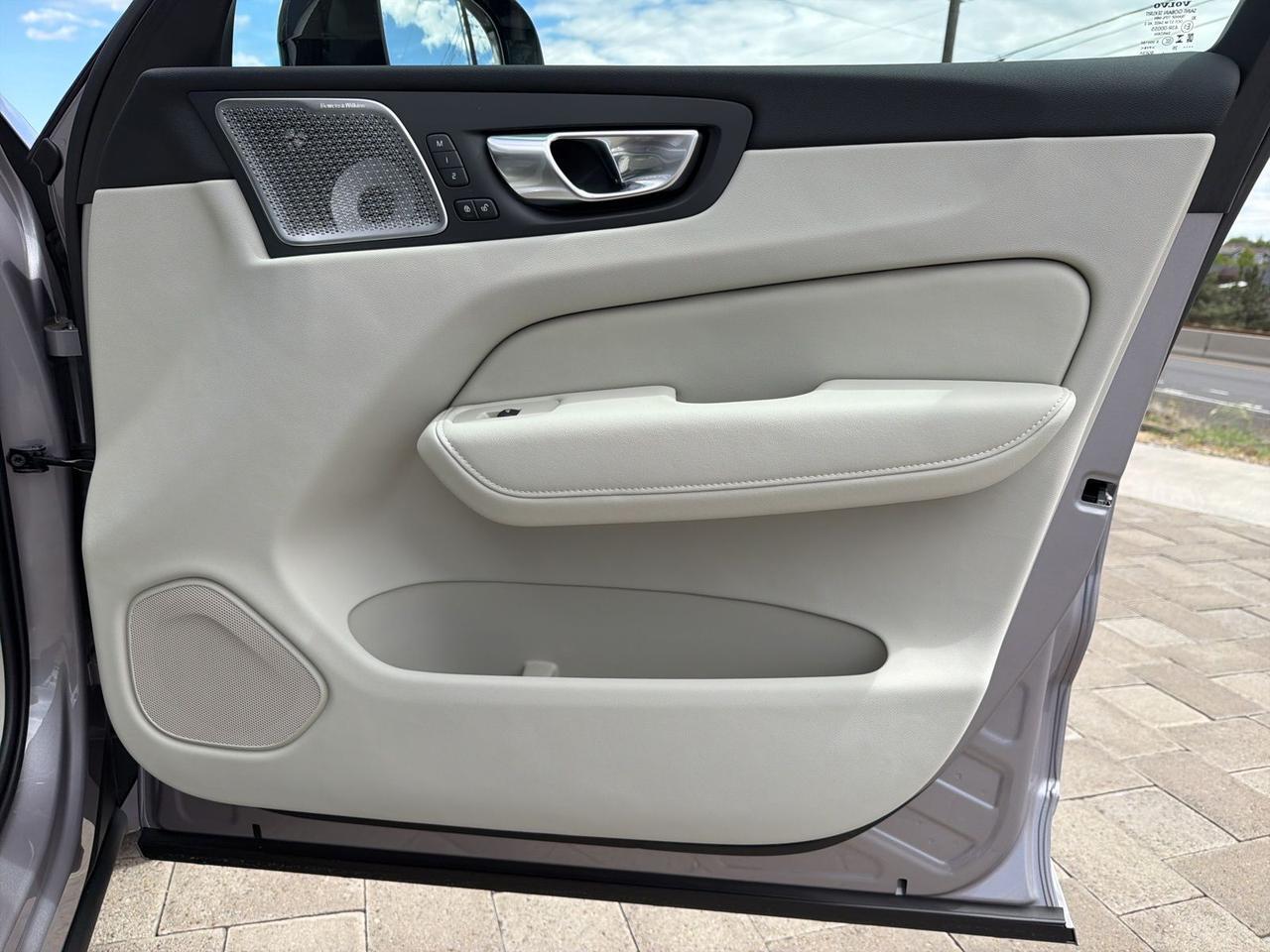 2026 Volvo XC60 B5 Ultra Bend OR