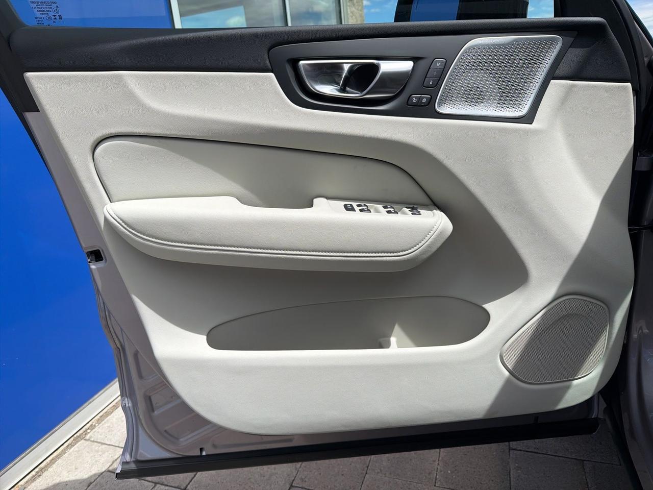 2026 Volvo XC60 B5 Ultra Bend OR