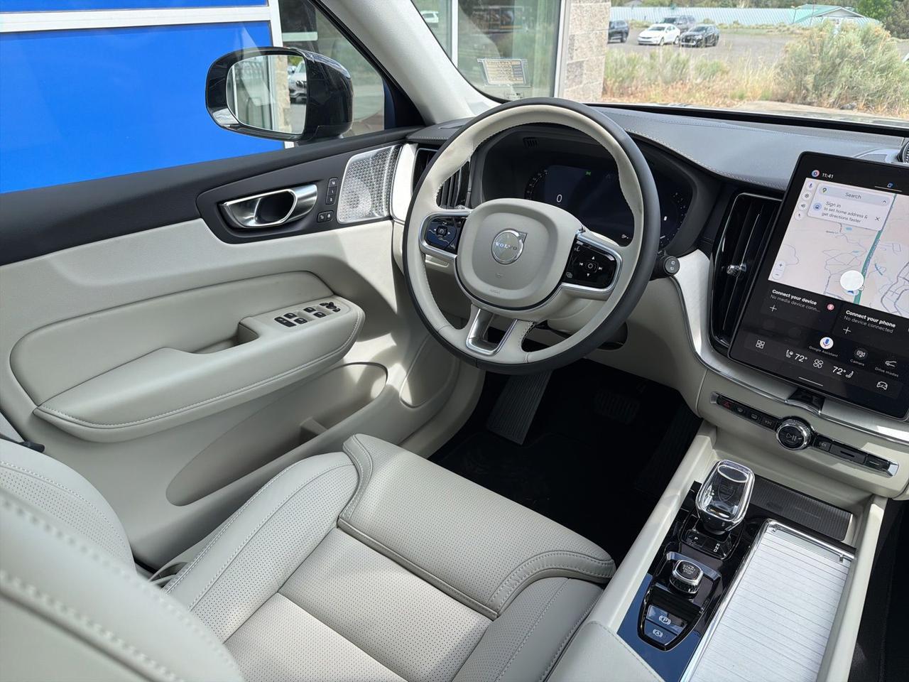 2026 Volvo XC60 B5 Ultra Bend OR