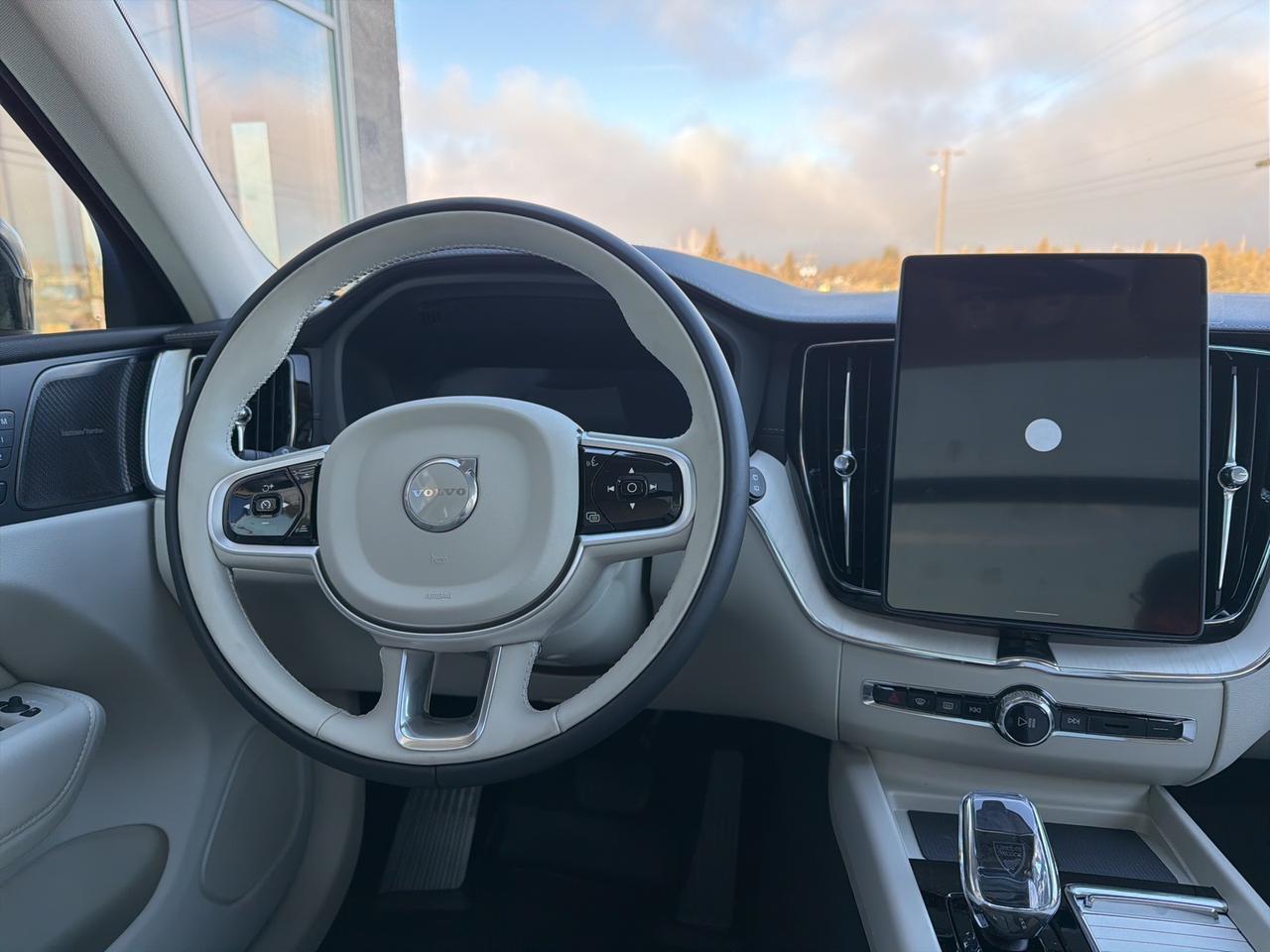 2026 Volvo XC60 B5 Ultra Bend OR