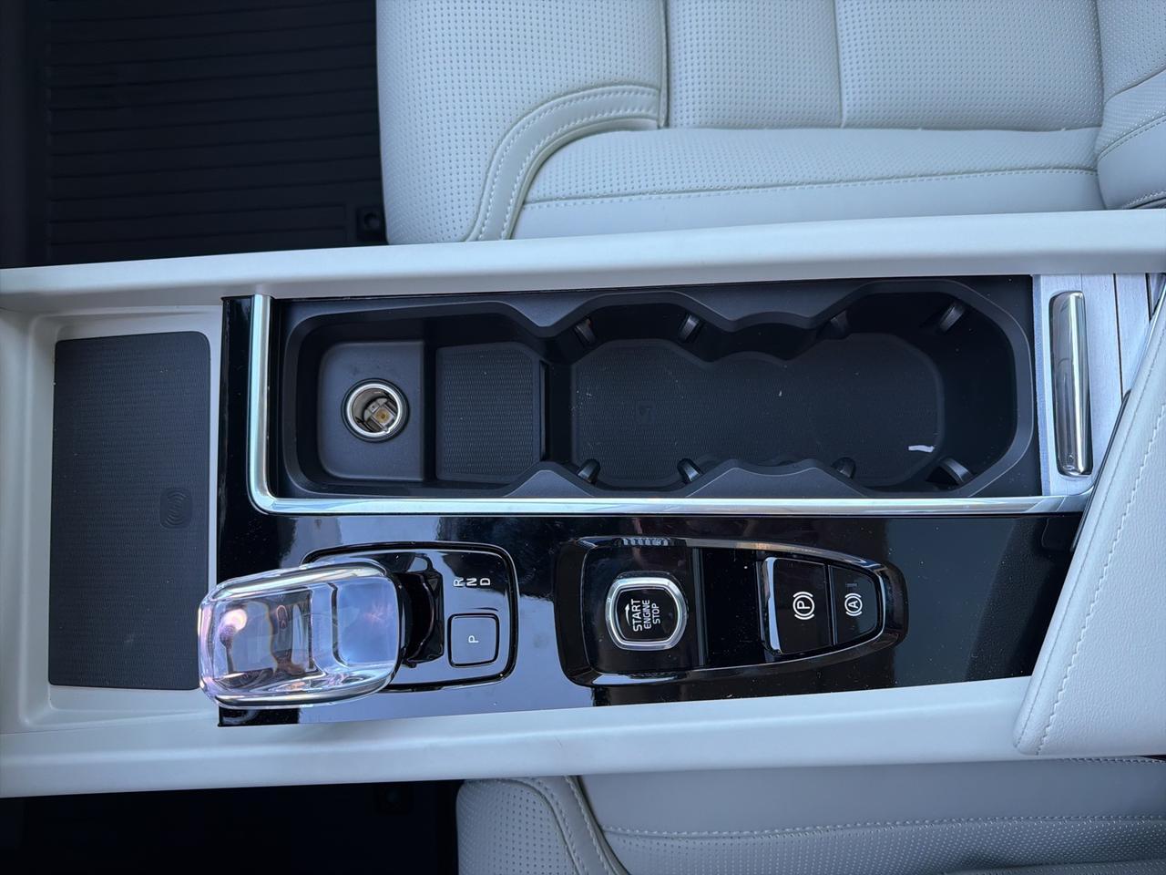 2026 Volvo XC60 B5 Ultra Bend OR