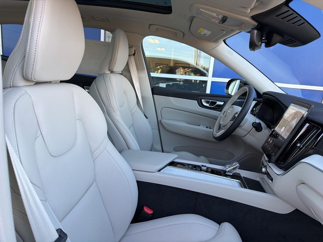 2026 Volvo XC60 B5 Ultra Bend OR