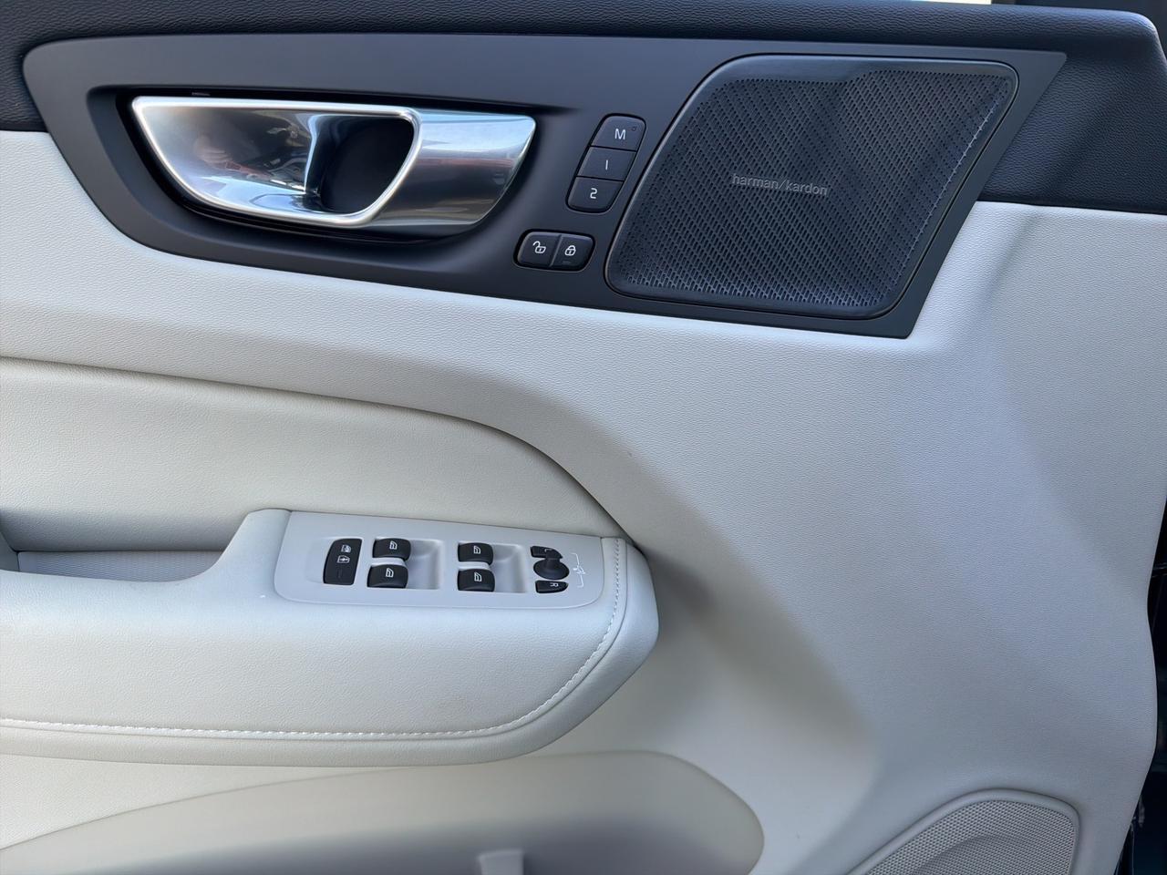 2026 Volvo XC60 B5 Ultra Bend OR