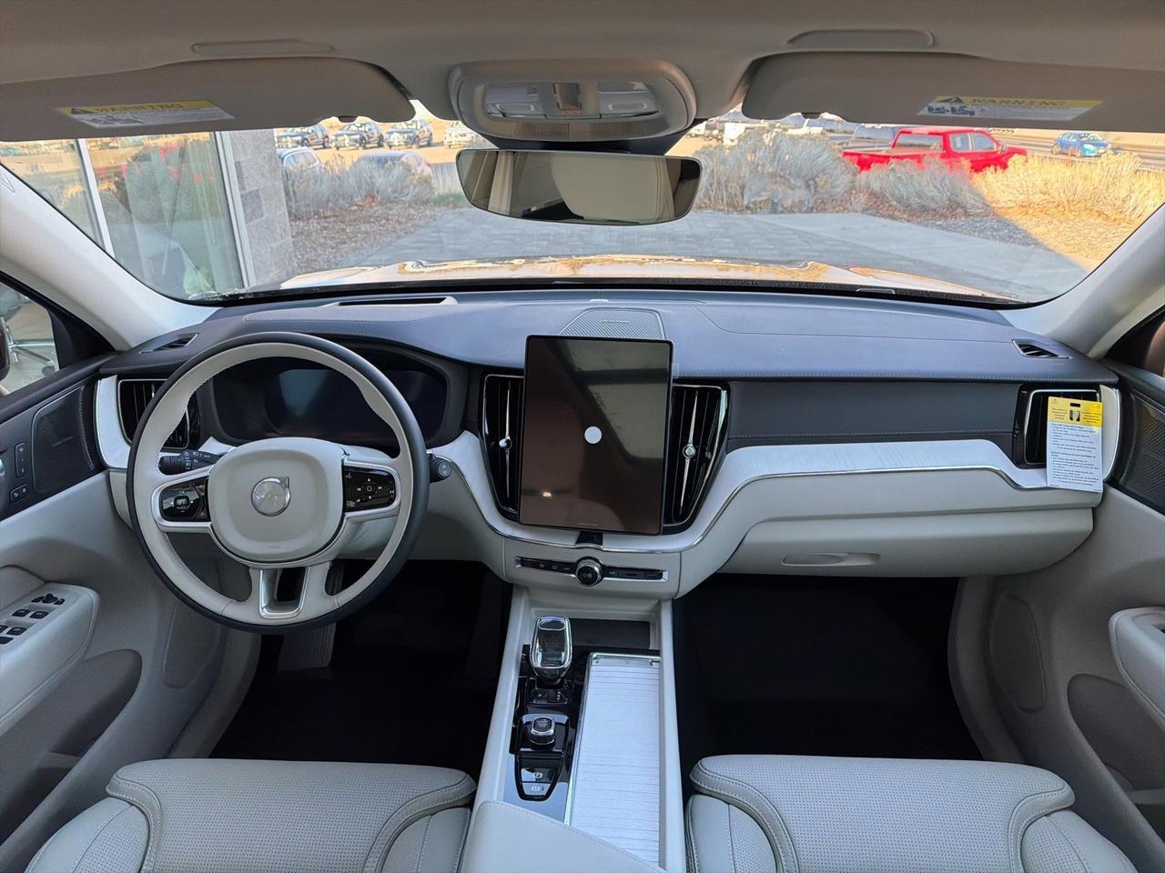 2026 Volvo XC60 B5 Ultra Bend OR