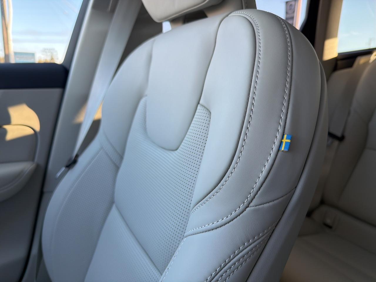 2026 Volvo XC60 B5 Ultra Bend OR