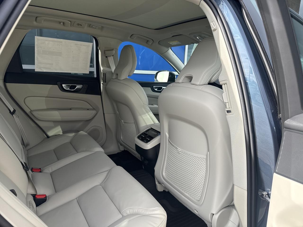 2026 Volvo XC60 B5 Ultra Bend OR