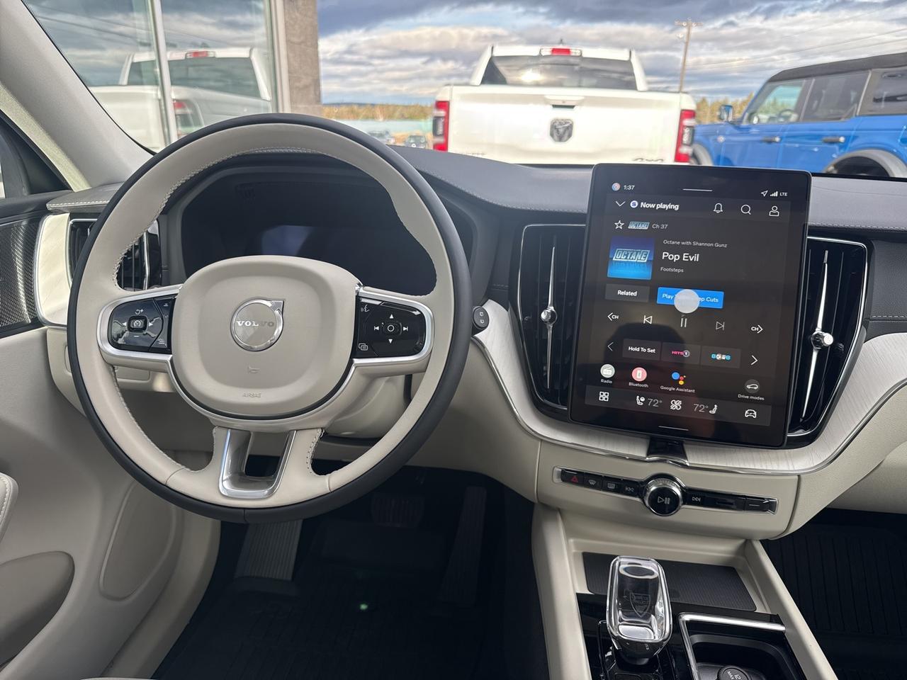 2026 Volvo XC60 B5 Ultra Bend OR