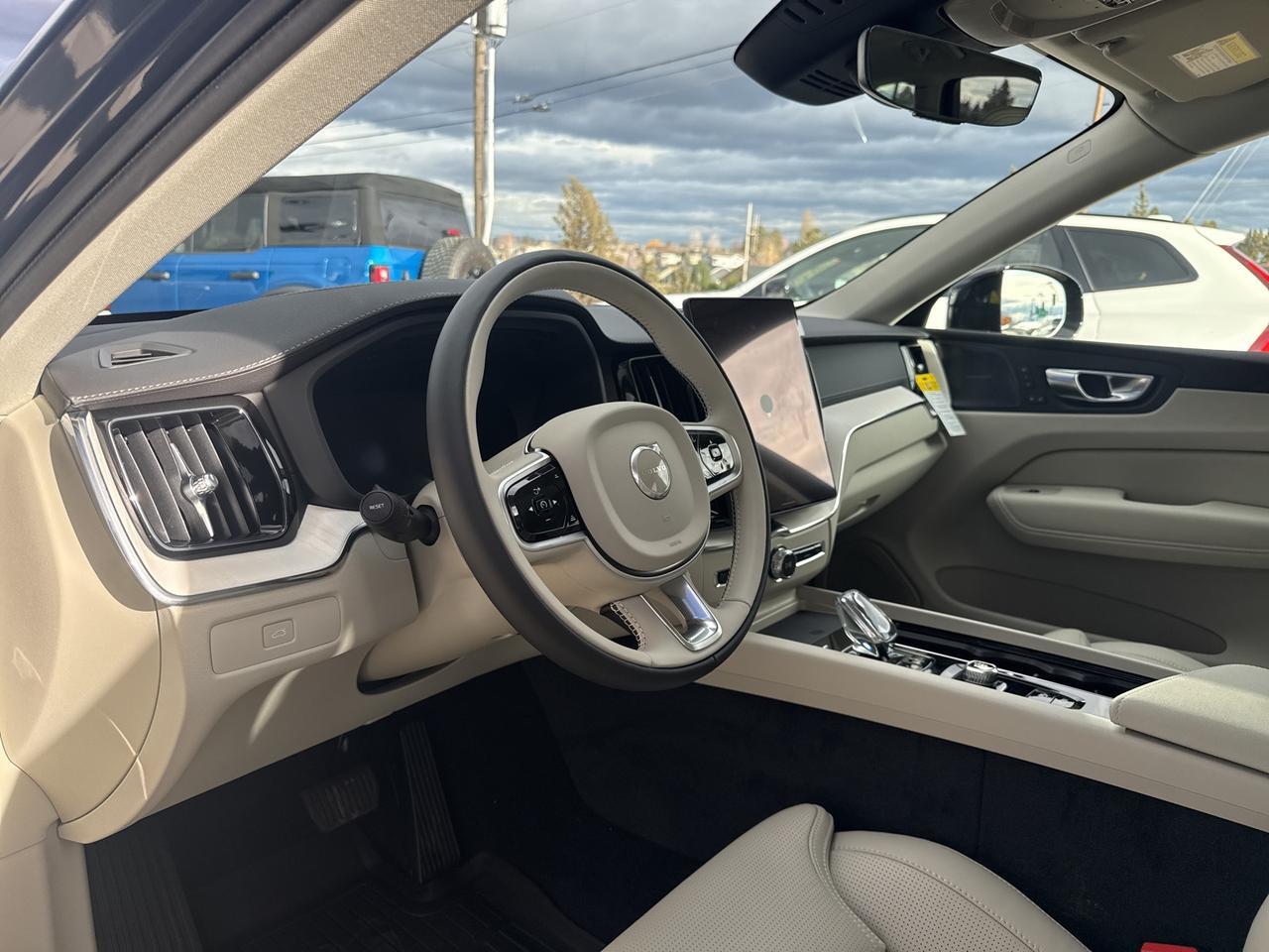 2026 Volvo XC60 B5 Ultra Bend OR