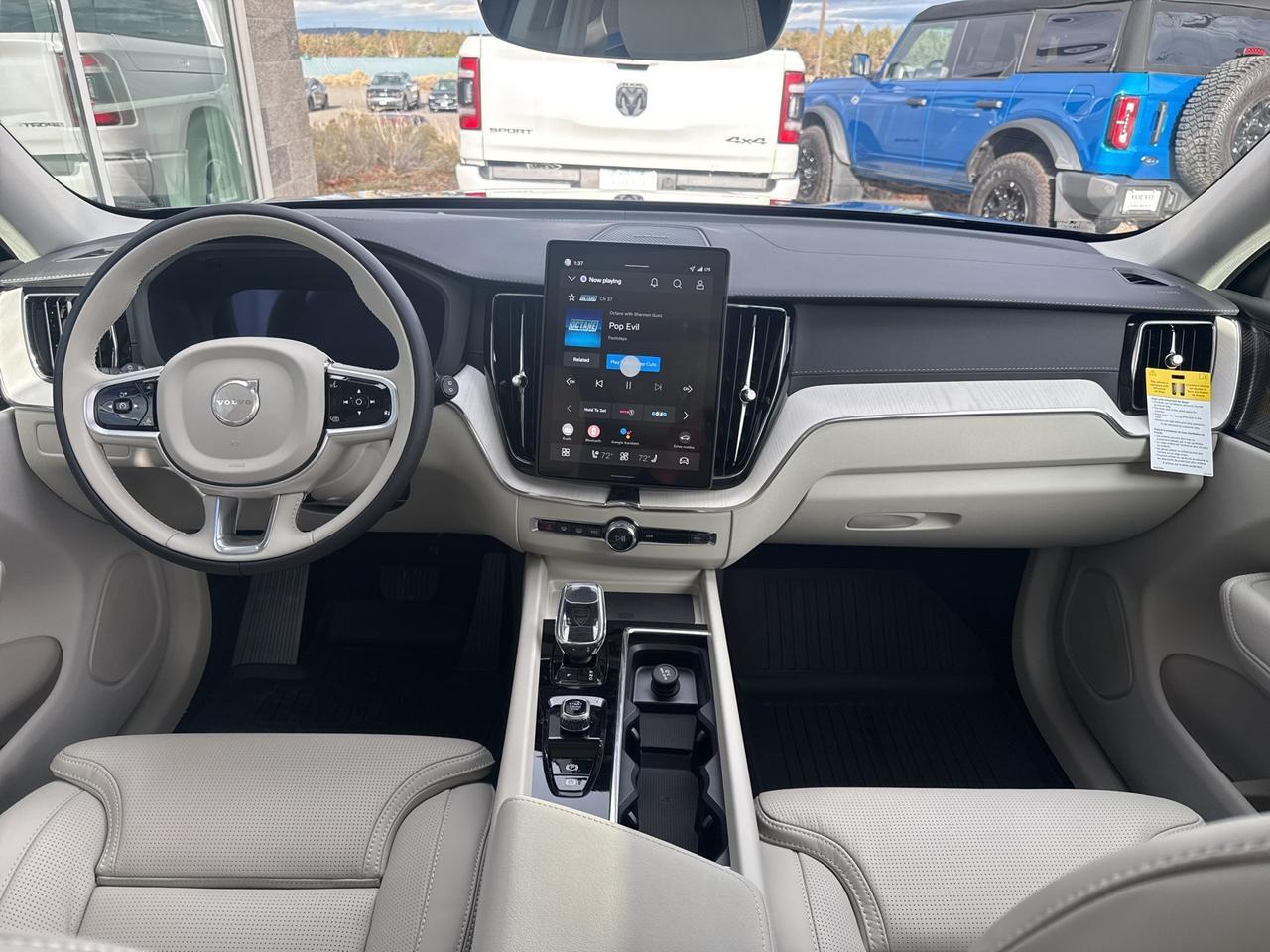 2026 Volvo XC60 B5 Ultra Bend OR