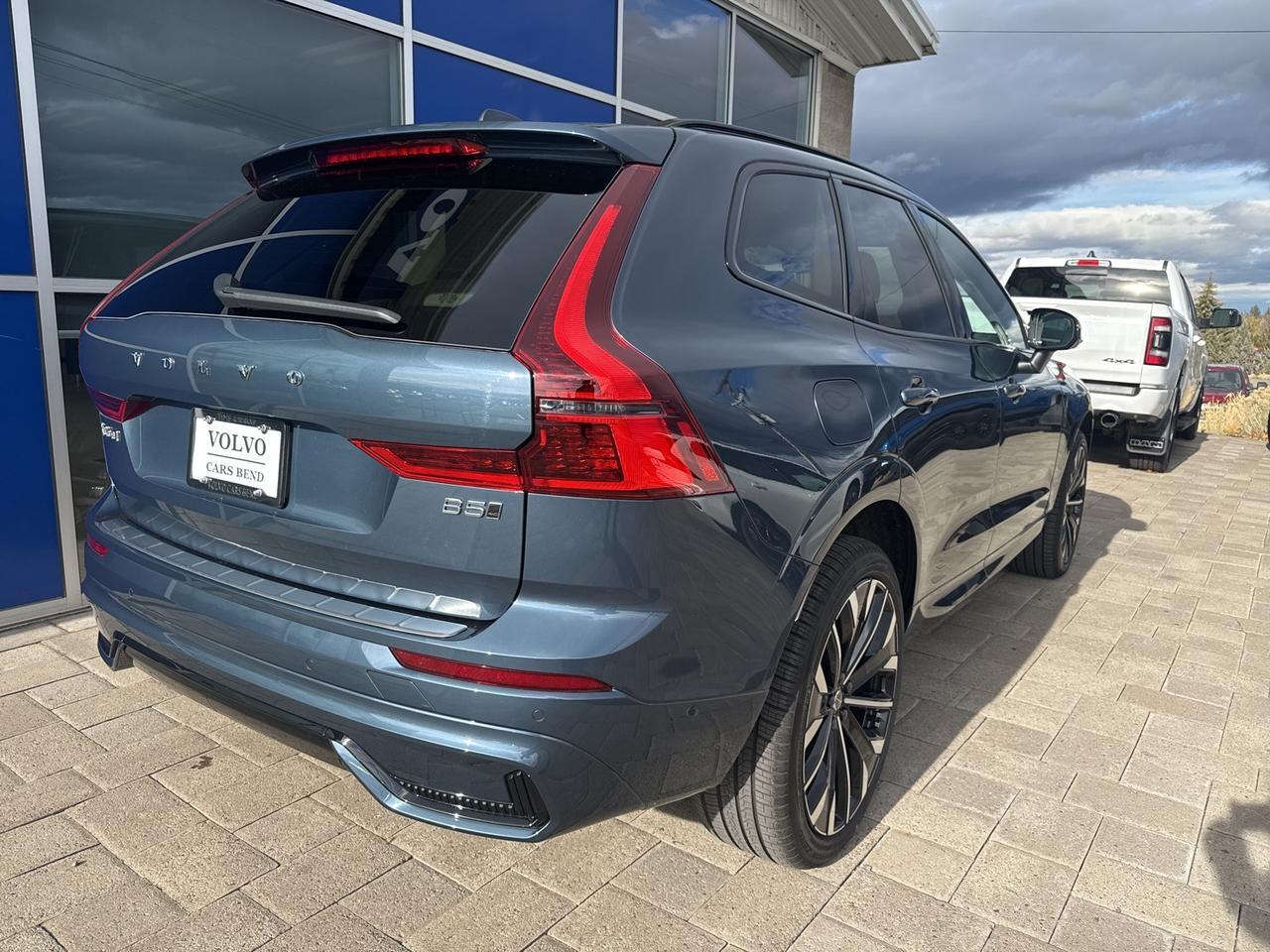 2026 Volvo XC60 B5 Ultra Bend OR