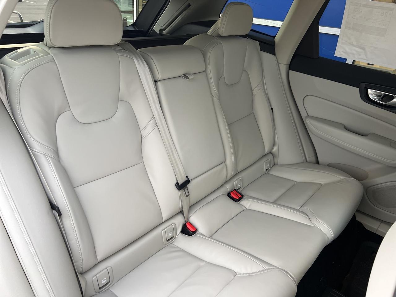 2026 Volvo XC60 B5 Ultra Bend OR