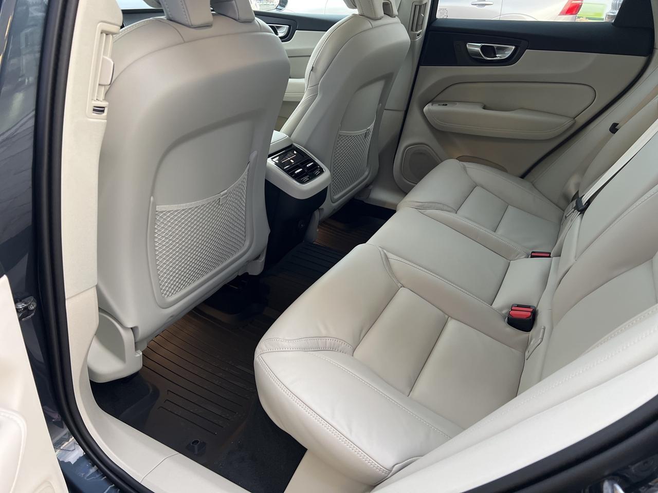 2026 Volvo XC60 B5 Ultra Bend OR