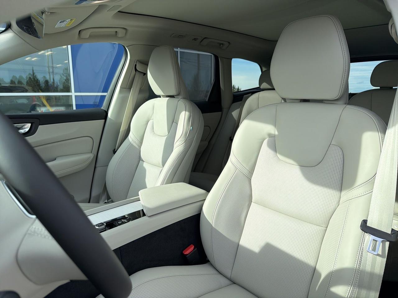 2026 Volvo XC60 B5 Ultra Bend OR